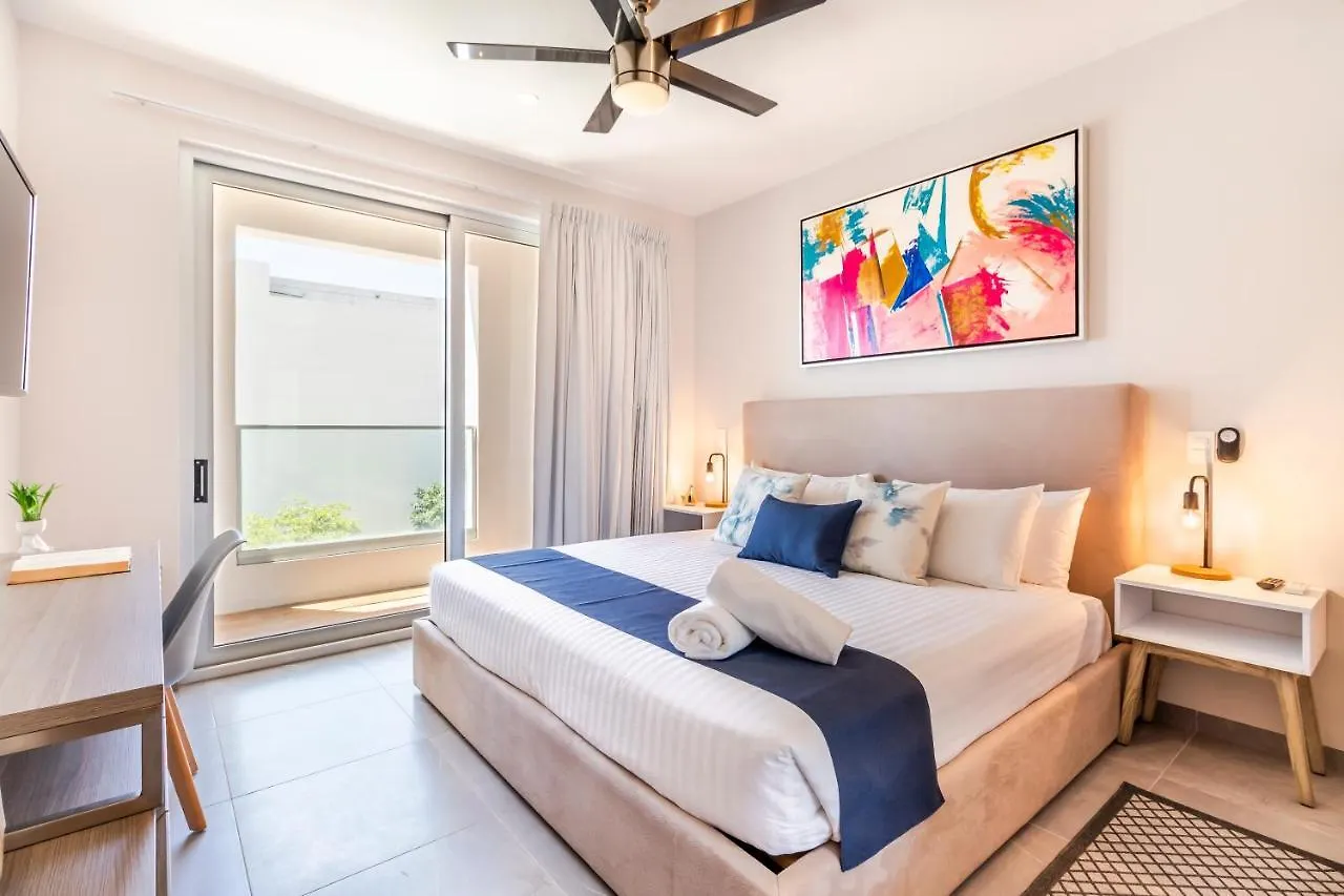 Spacious And Luxurious 2 Bedroom Apartment Wih City View And Private Balcony. Playa del Carmen Mexico