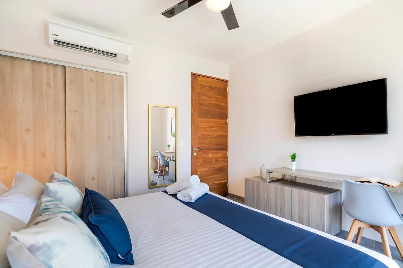 Spacious And Luxurious 2 Bedroom Apartment Wih City View And Private Balcony. Playa del Carmen 0*,  Mexico
