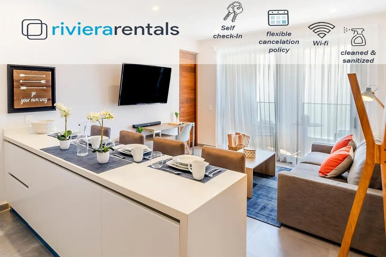Spacious And Luxurious 2 Bedroom Apartment Wih City View And Private Balcony. Playa del Carmen